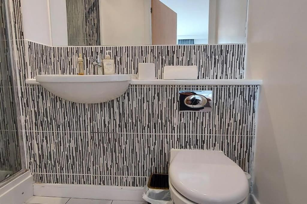 מנצ'סטר Modern Home Near Etihad, Coop Live מראה חיצוני תמונה